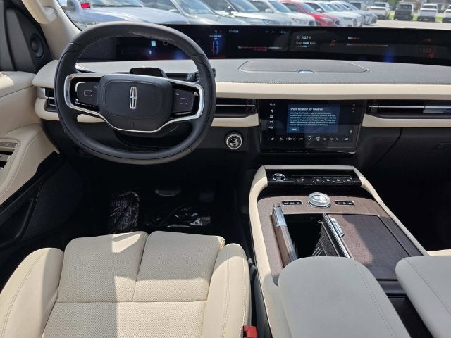 2027 Lincoln Navigator Reserve