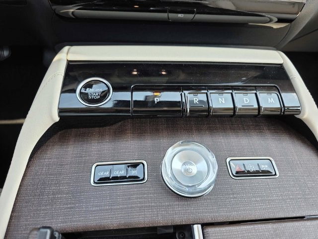 2027 Lincoln Navigator Reserve