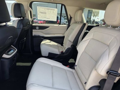 2027 Lincoln Navigator Reserve
