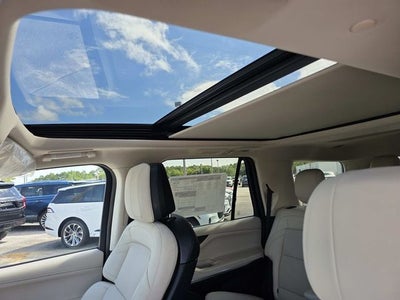 2027 Lincoln Navigator Reserve