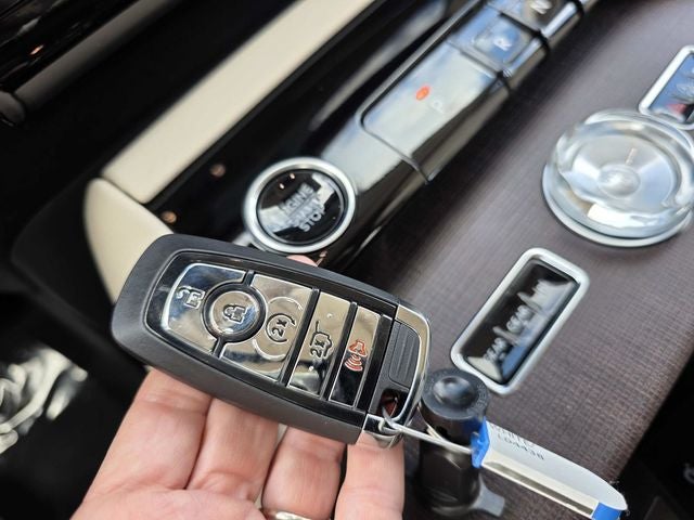 2027 Lincoln Navigator Reserve