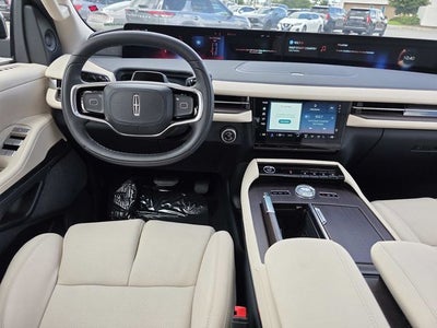 2027 Lincoln Navigator Reserve