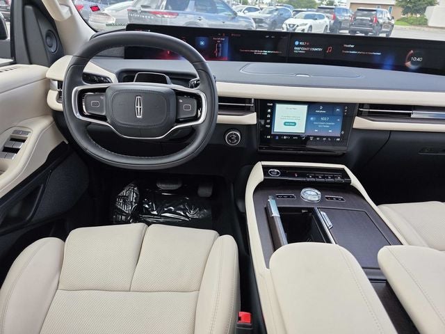 2027 Lincoln Navigator Reserve