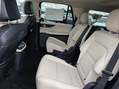 2027 Lincoln Navigator Reserve