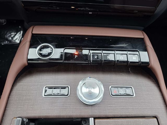 2027 Lincoln Navigator Reserve