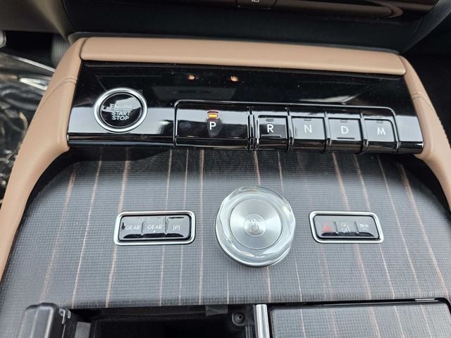 2027 Lincoln Navigator Black Label