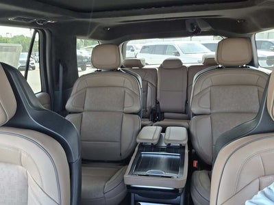 2027 Lincoln Navigator Black Label