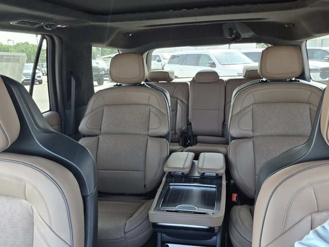 2027 Lincoln Navigator Black Label