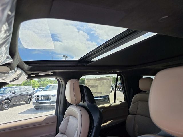 2027 Lincoln Navigator Black Label