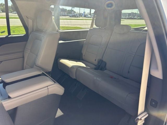 2022 Lincoln Navigator L Reserve