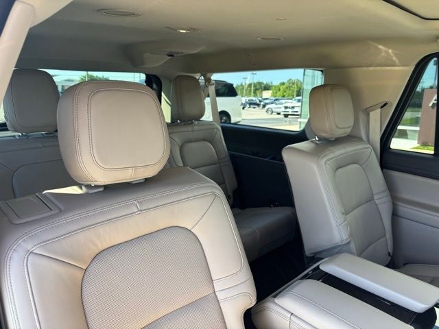 2022 Lincoln Navigator L Reserve