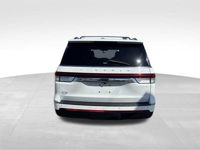 2022 Lincoln Navigator L Reserve