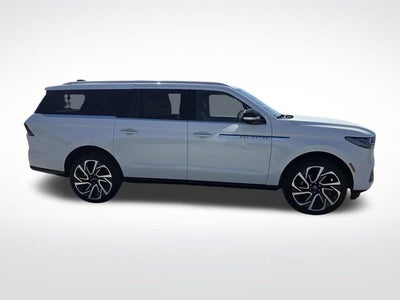 2026 Lincoln Navigator L Reserve