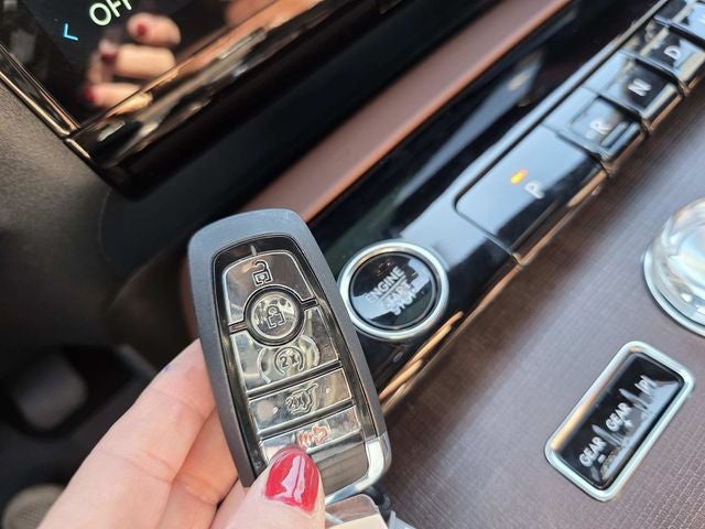 2025 Lincoln Navigator L Reserve