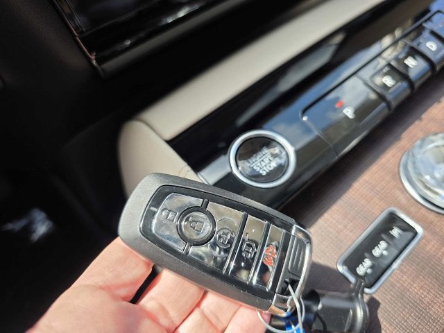 2027 Lincoln Navigator L Reserve