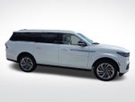 2027 Lincoln Navigator L Reserve