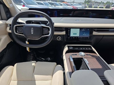 2027 Lincoln Navigator L Reserve