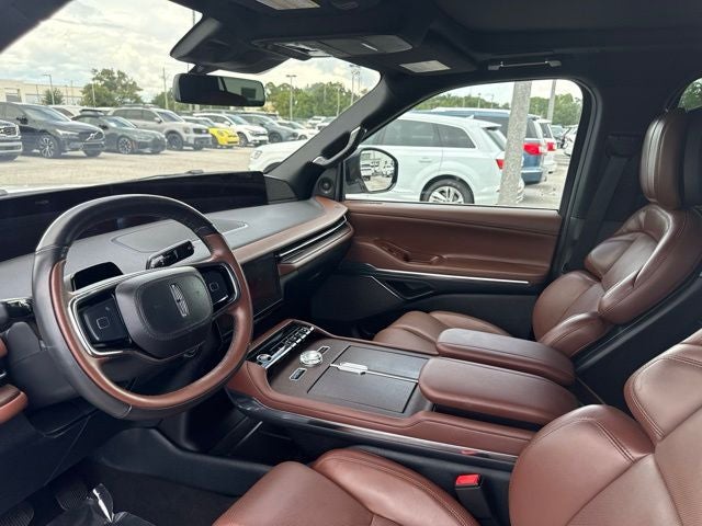 2025 Lincoln Navigator L Reserve
