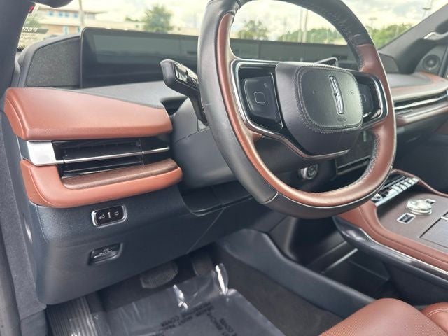 2025 Lincoln Navigator L Reserve