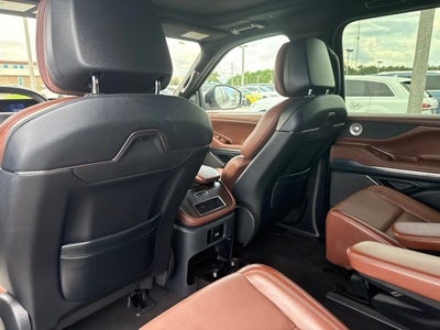 2025 Lincoln Navigator L Reserve