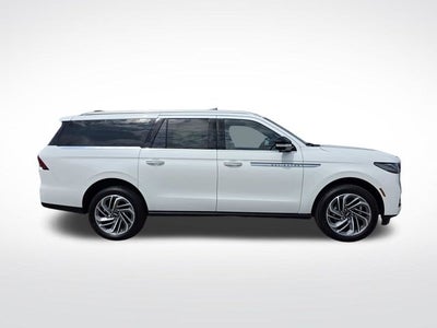 2026 Lincoln Navigator L Reserve