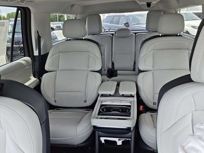 2026 Lincoln Navigator L Reserve