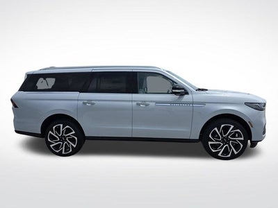 2026 Lincoln Navigator L Reserve