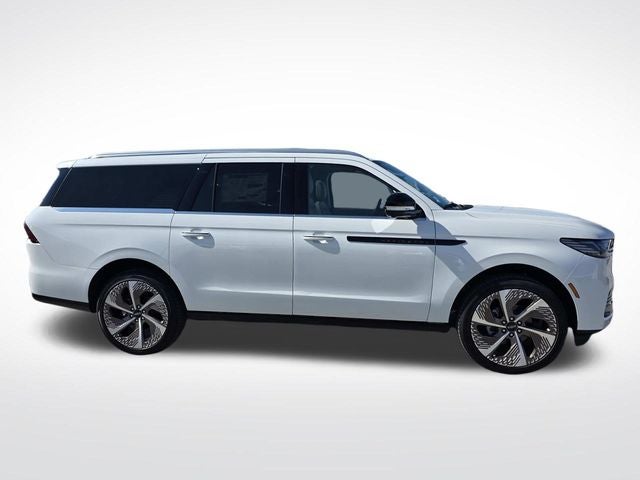 2027 Lincoln Navigator L Black Label