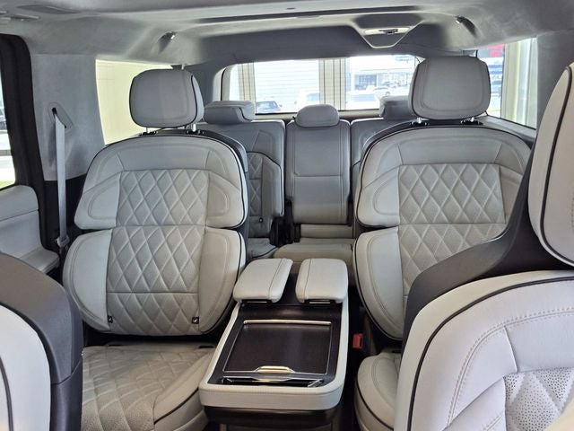 2026 Lincoln Navigator L Black Label