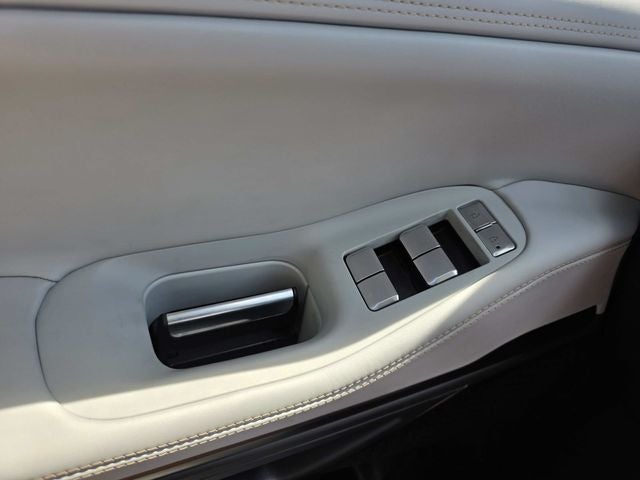 2027 Lincoln Navigator L Black Label
