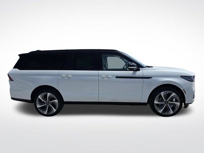 2027 Lincoln Navigator L Black Label