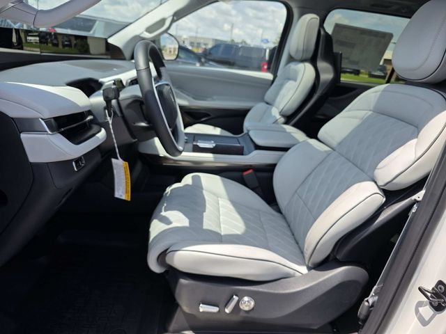 2027 Lincoln Navigator L Black Label