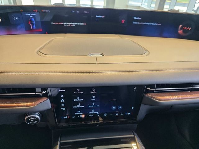 2027 Lincoln Navigator L Black Label