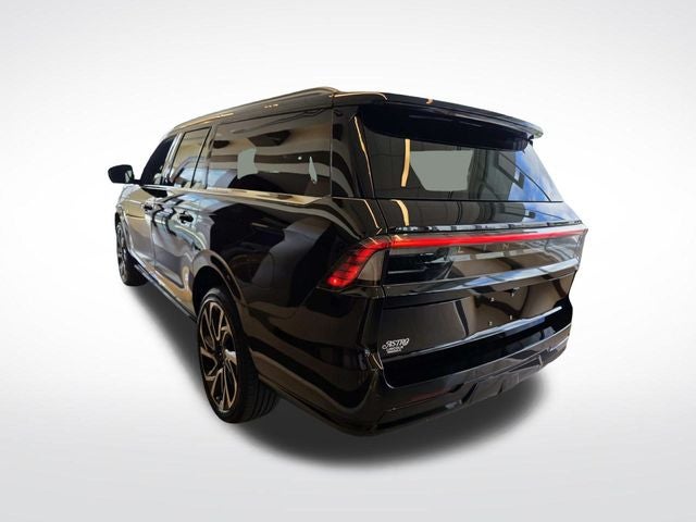 2027 Lincoln Navigator L Black Label