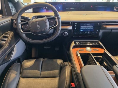 2027 Lincoln Navigator L Black Label