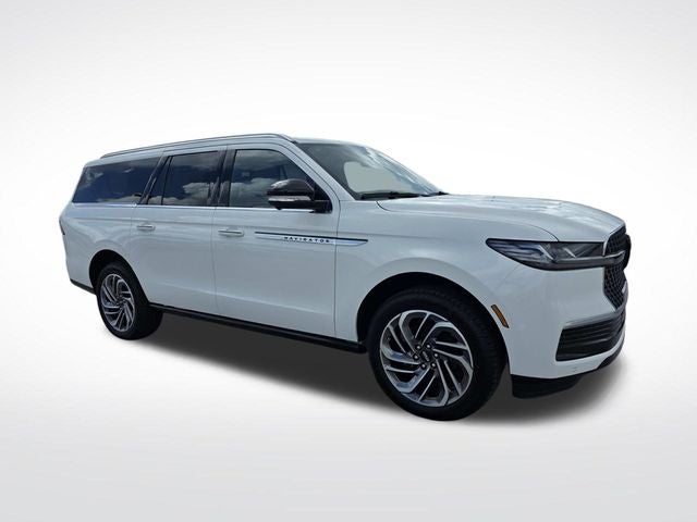 2027 Lincoln Navigator L Reserve
