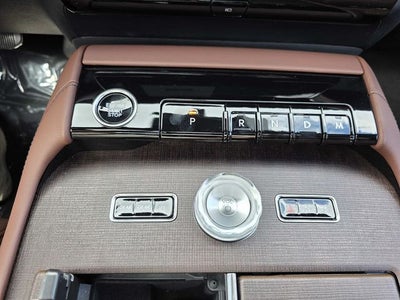 2027 Lincoln Navigator L Reserve