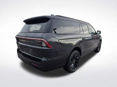 2027 Lincoln Navigator L Reserve