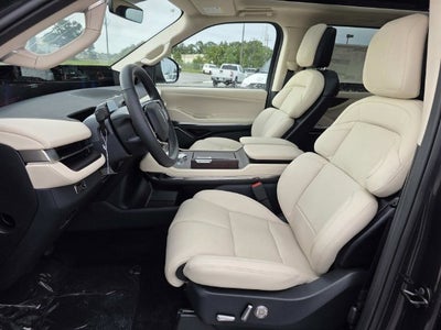 2027 Lincoln Navigator L Reserve