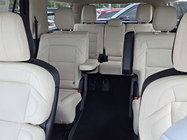 2027 Lincoln Navigator L Reserve