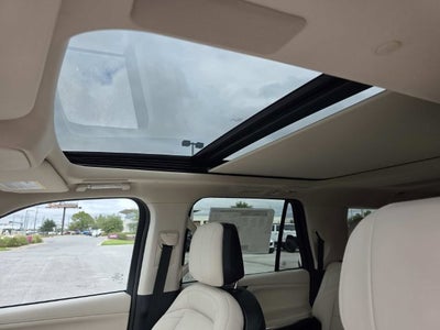 2027 Lincoln Navigator L Reserve