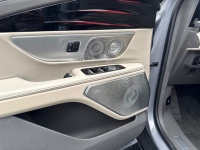 2024 Lincoln Nautilus Reserve