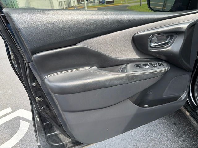 2022 Nissan Murano SV