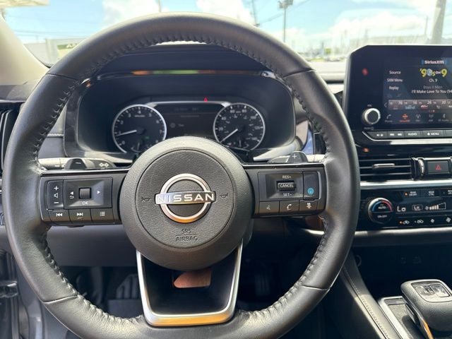 2023 Nissan Pathfinder SV