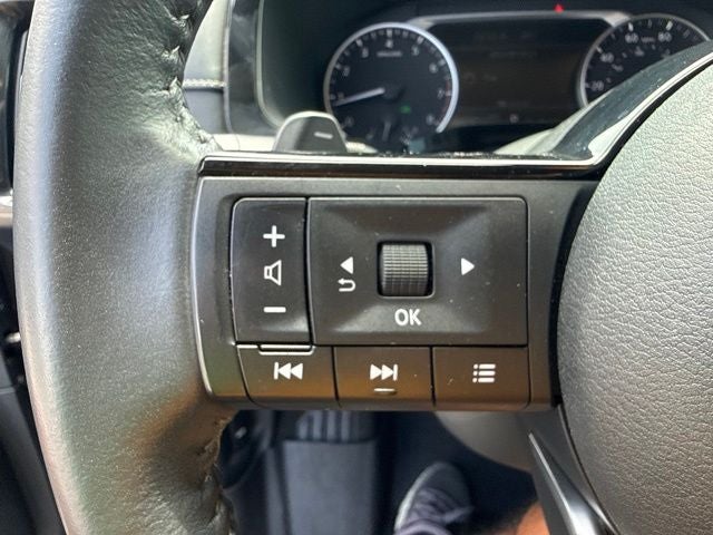 2023 Nissan Pathfinder SV