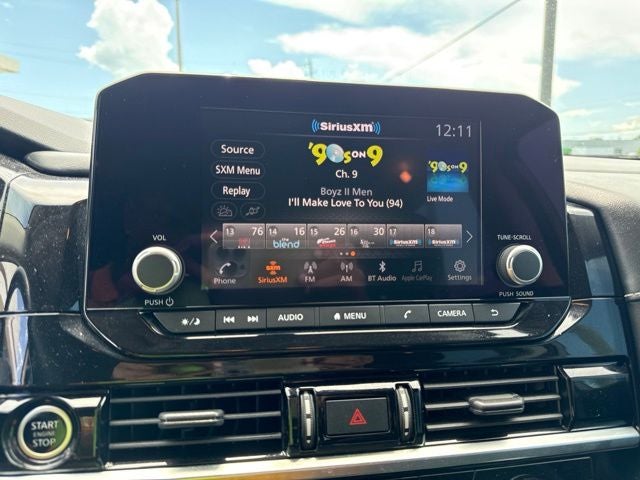 2023 Nissan Pathfinder SV