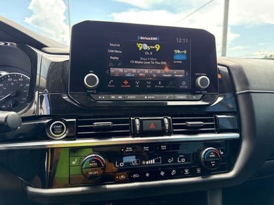 2023 Nissan Pathfinder SV