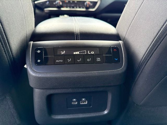 2023 Nissan Pathfinder SV
