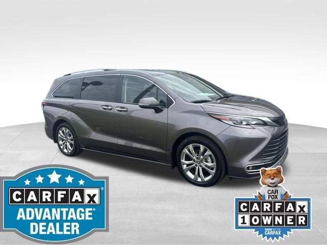 2023 Toyota Sienna Platinum 7 Passenger