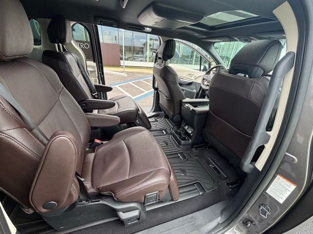 2023 Toyota Sienna Platinum 7 Passenger